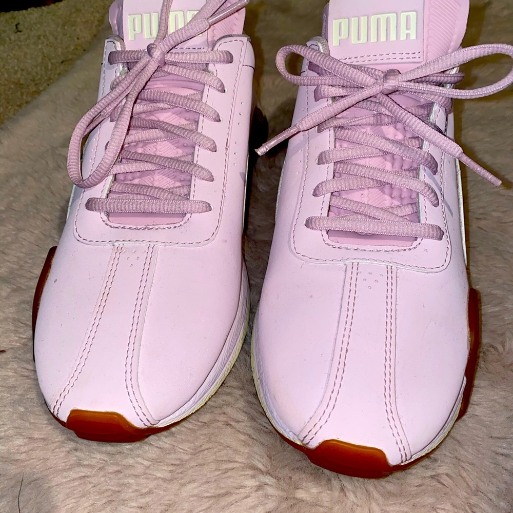 PINK  Puma